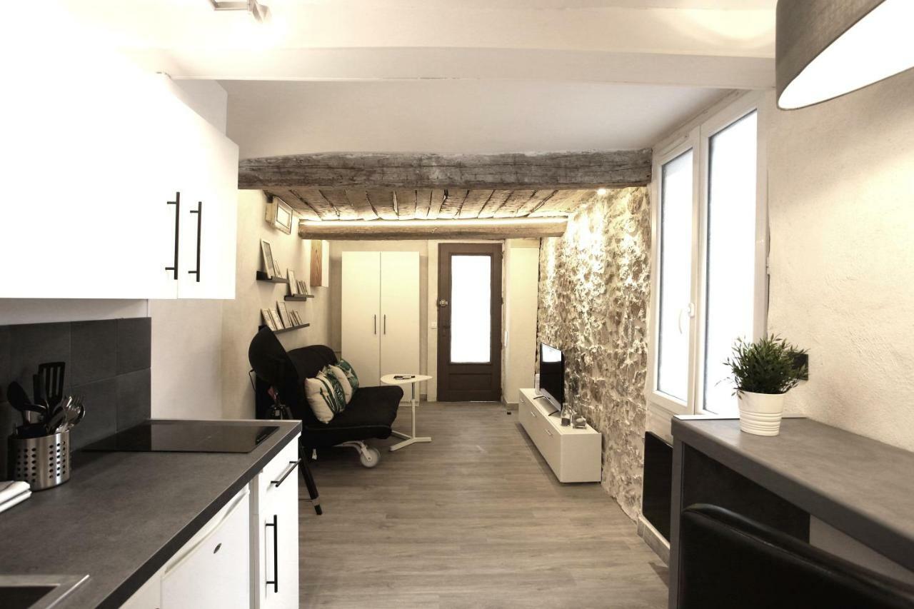 GregBnb-com - T2 Ancien et moderne - PARKING INCLUS - 15min Gare Toulon Eksteriør billede